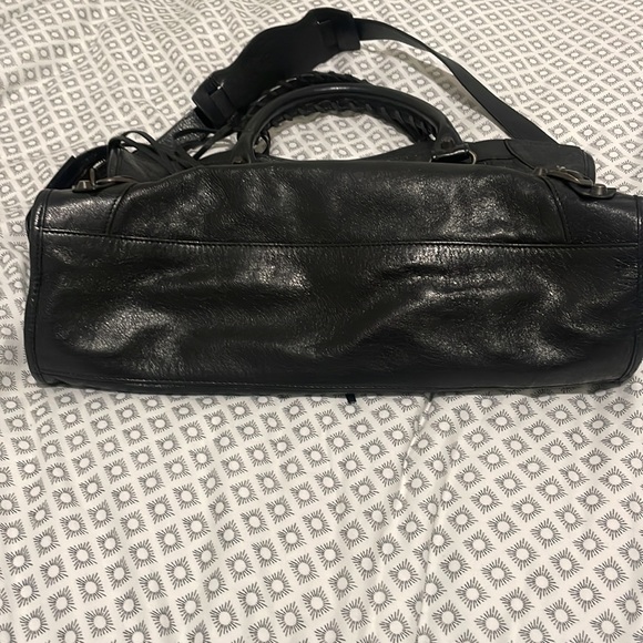 Balenciaga Lambskin City Bag - Picture 4 of 14